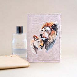 Обложка для паспорта женская "Animals. Лев и львица" (бежевый, натуральная кожа)