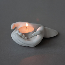 Подсвечник для чайных свечей "Свеча в ладонях" (белый)